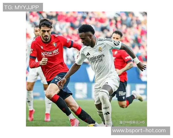 西甲焦点战：拜仁强势3-0战胜皇马精彩集锦回顾引发全场沸腾