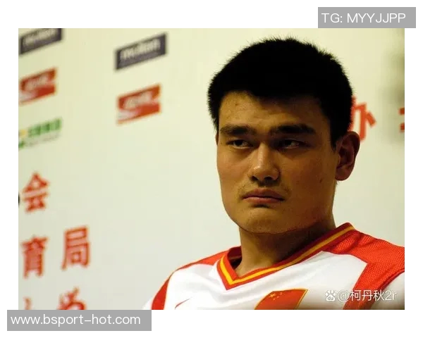 姚明跨界拳击之路：从篮球巨星到拳坛新星的传奇转变