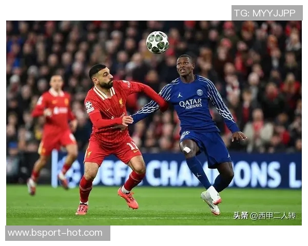 曼联逆转巴黎圣日耳曼点球大战精彩瞬间全场沸腾回顾