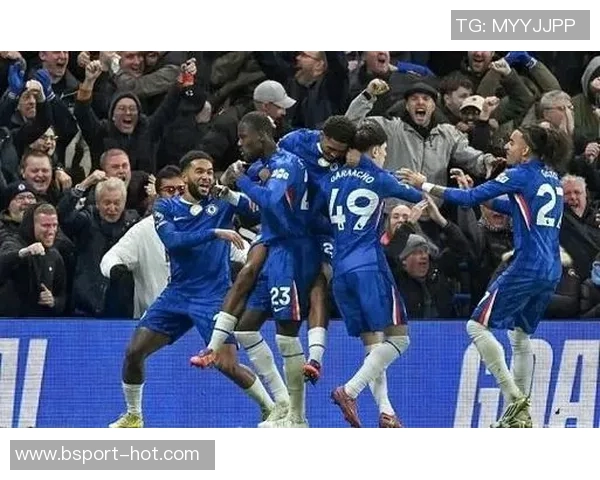 友谊赛精彩回顾:那不勒斯与切尔西1比1平局引发全场热烈反响 友谊赛精彩回顾:那不勒斯与切尔西1比1平局引发全场热烈反响