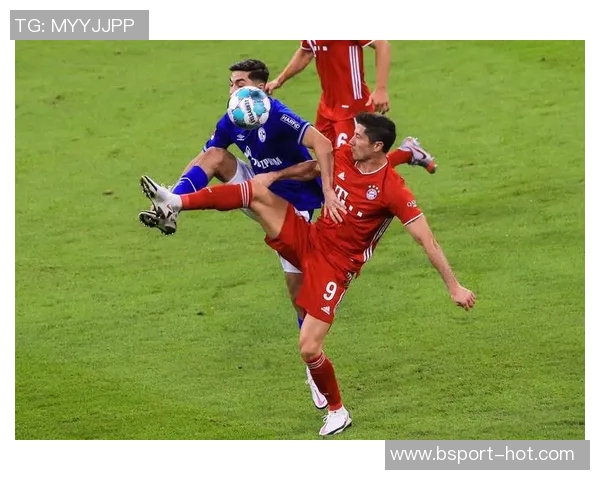 德甲惊天冷门那不勒斯4-0狂胜拜仁引发全场震惊