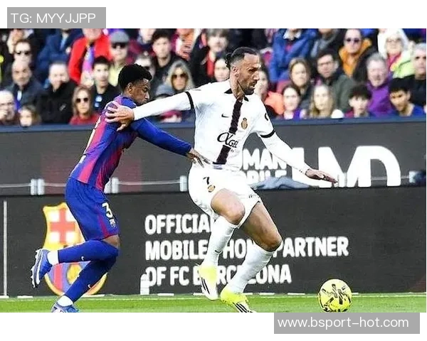 国王杯精彩对决里昂大胜曼联补时争议进球引发全场沸腾